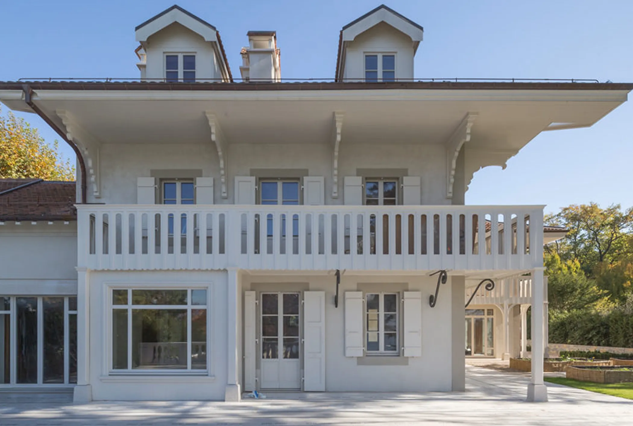 Menuiserie_exterieur_3-1024x667 1